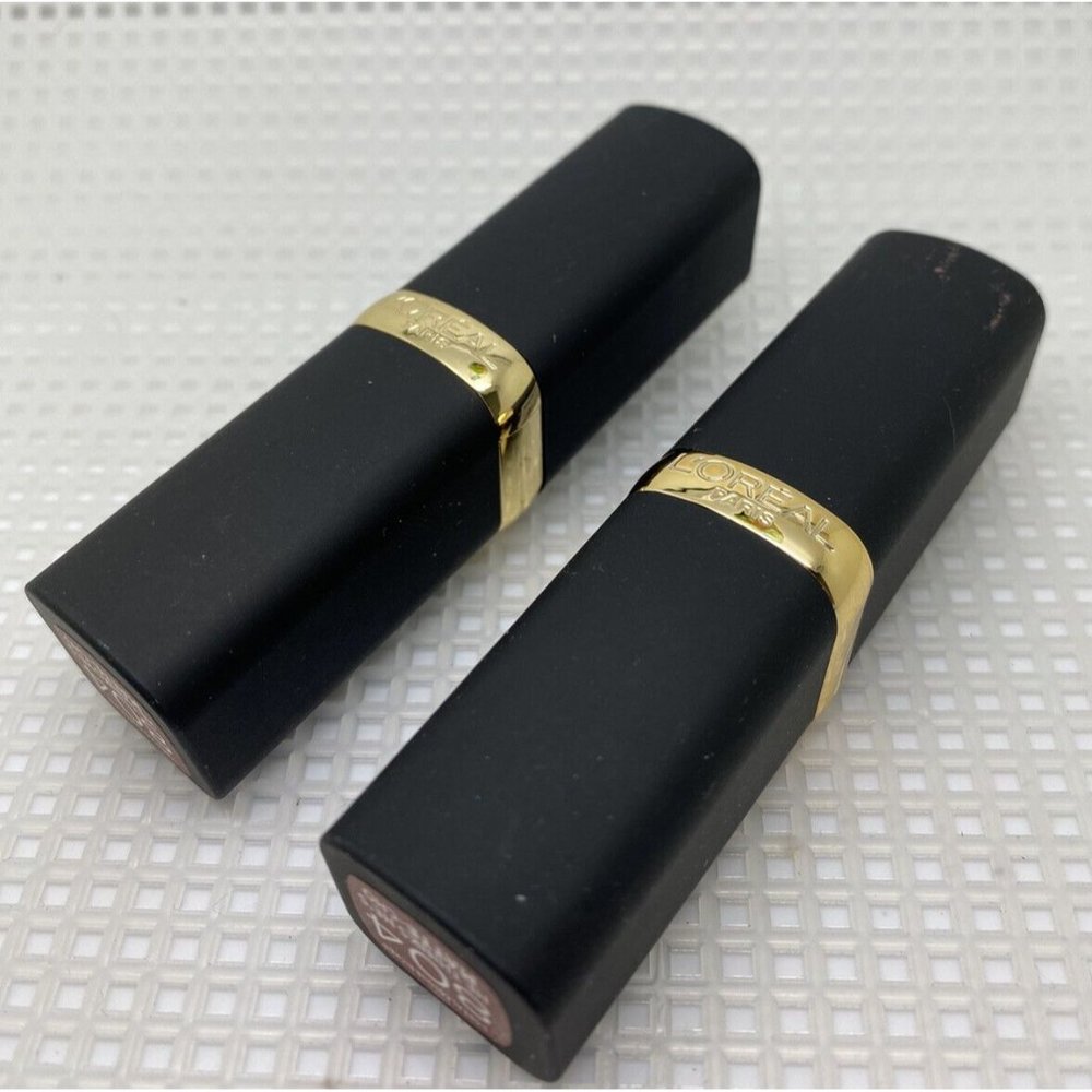 Lot Of 2 'Oreal Paris Colour Riche Lipstick 804 "He Thinks He's Matte-Cho"